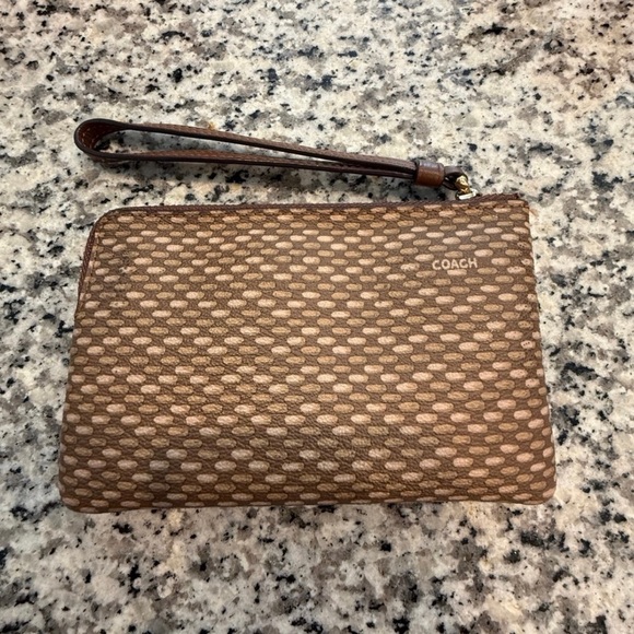 NWOT Rare Coach Brown Woven-Print Wristlet - Picture 3 of 5